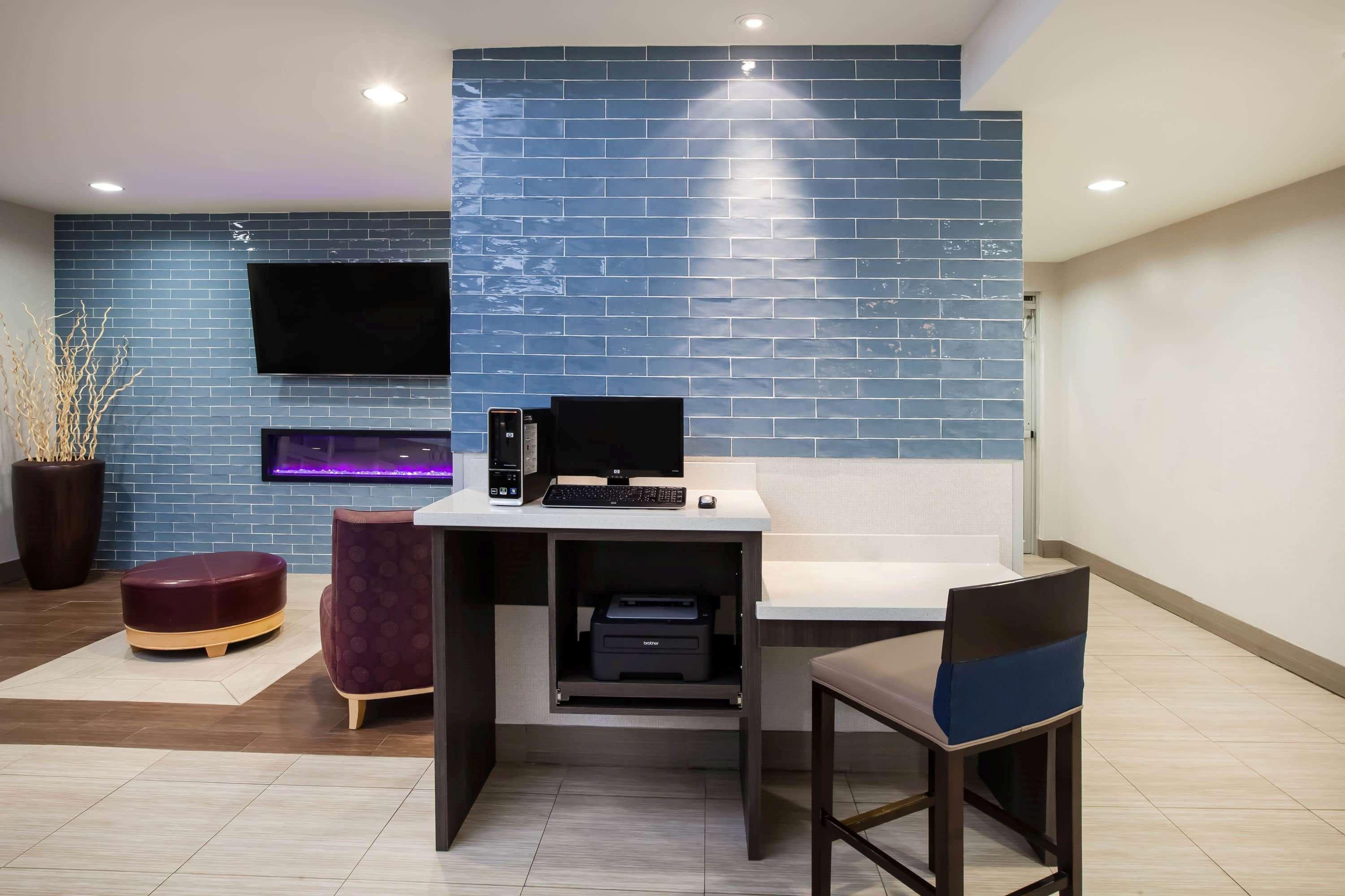 La Quinta By Wyndham North